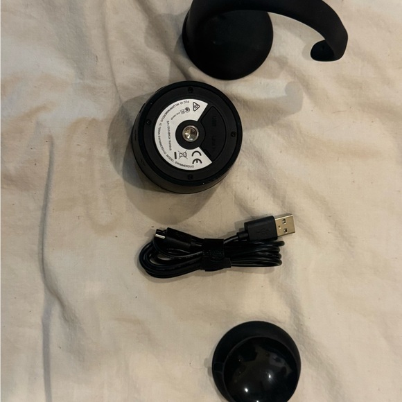 Polk Swimmer Duo Portable Speaker - Picture 2 of 8